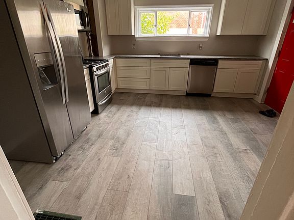 3rd image of 135 23rd St #1