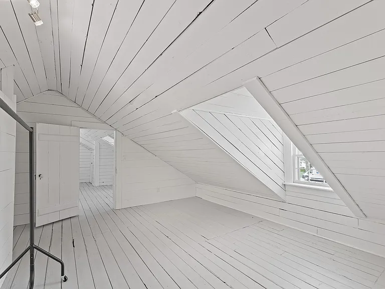 2728 Anderson Dr — Photo 27