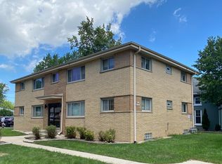 N89W15848 Main St APT 2W, Menomonee Falls, WI 53051
