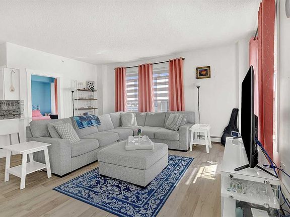 4th image of 12320 SE 102nd St #404
