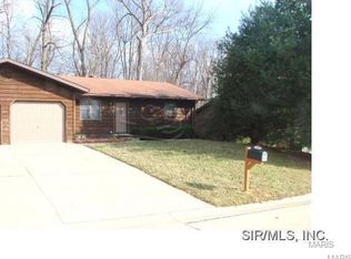 112 Christine Dr, Shiloh, IL 62221