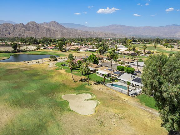 Palm Desert Country Club golf course front!