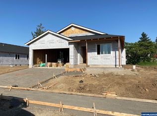 392 Cornwell St, Woodburn, OR 97071