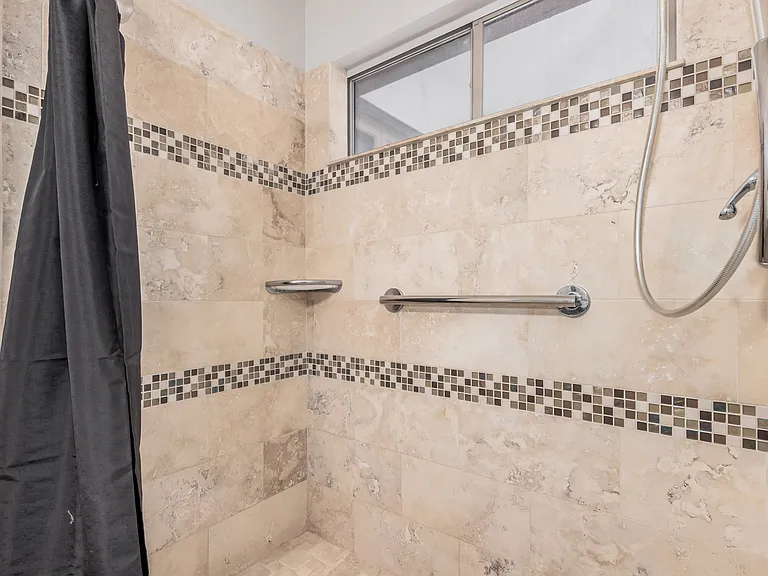4632 E Mossman Rd — Photo 21