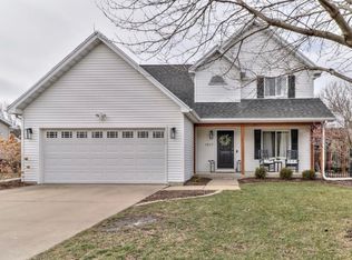 1917 Oak Park Dr, Champaign, IL