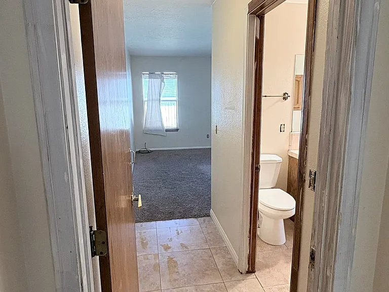 17735 Vista Point Dr — Photo 15