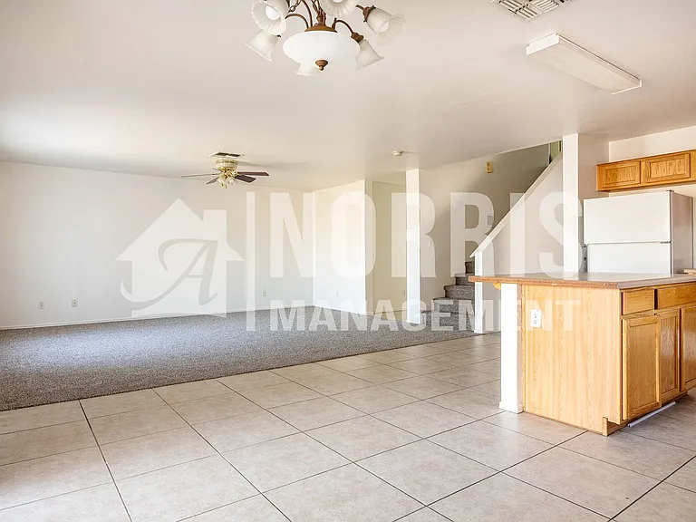 1632 E Cardinal Dr — Photo 8