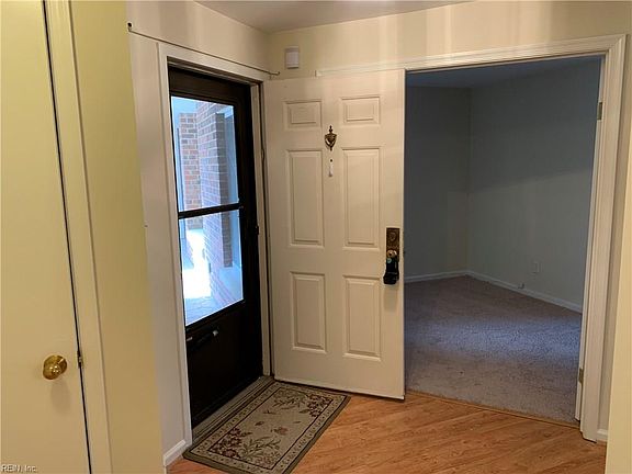 3rd image of 4846 Kempsville Greens Pkwy APT 105