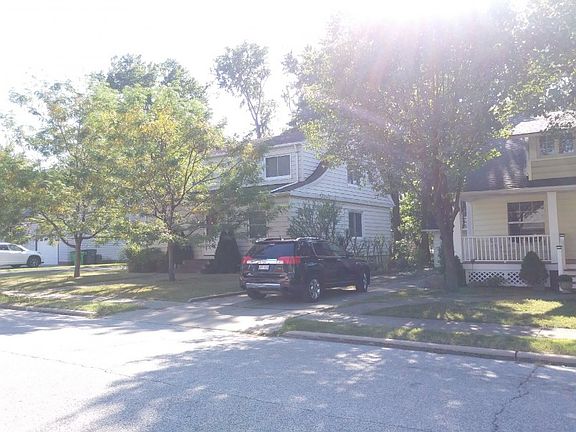 2nd image of 124 225 St