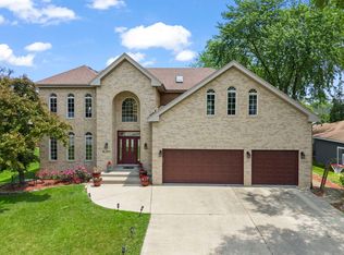 5N311 Lloyd Ave, Itasca, IL 60143