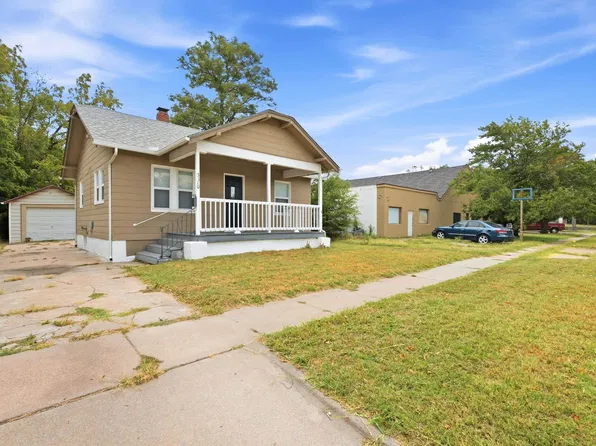 3110 W Maple St, Wichita, KS 67213