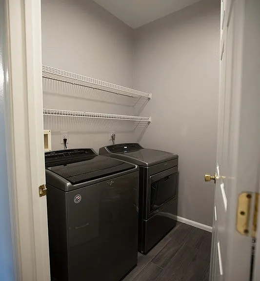 1550 Spring Gate Dr #8220 — Photo 8