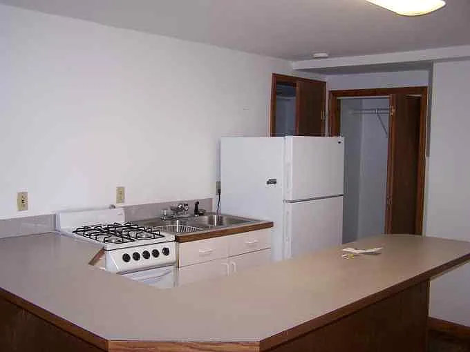 Building Photo 4