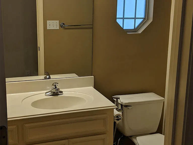 8005 Blue Bonnet Ln — Photo 35