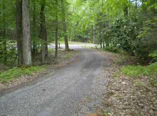 21 Blackberry Ln, Nettie, WV 26681