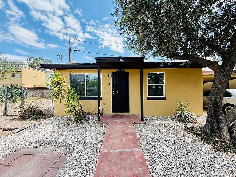LosAltos2614 — Photo 11