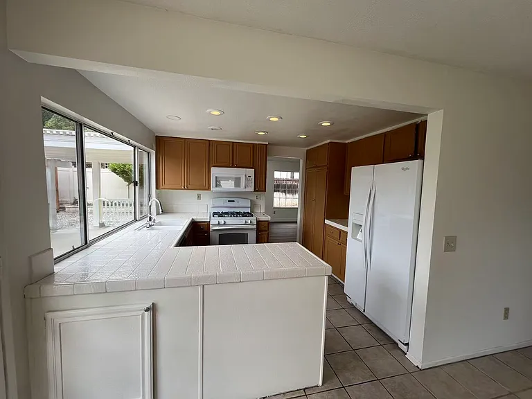 19356 Lambeth Ct — Photo 7