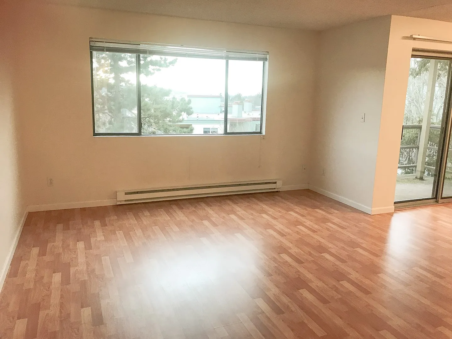 Crestwood Apartments — Photo 1
