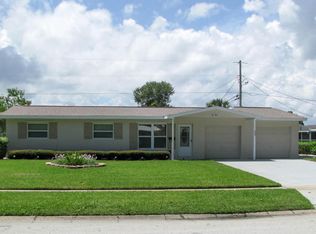 660 Ixora Dr, Melbourne, FL 32935