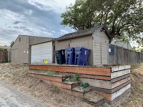 Fully Enclosed Backyard