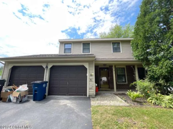 5 Willowbrook Lane, Cohoes, NY 12047