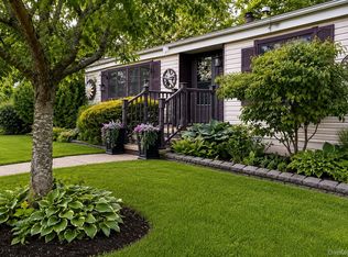 1661 Old Country #383, Riverhead, NY 11901