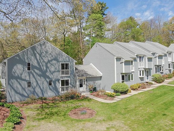 4th image of 9 Acadia Kimball Rd #9