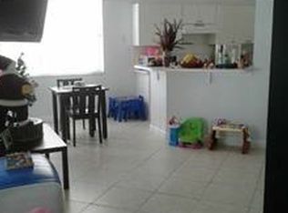871 Savannah Falls Dr, Weston, FL 33327