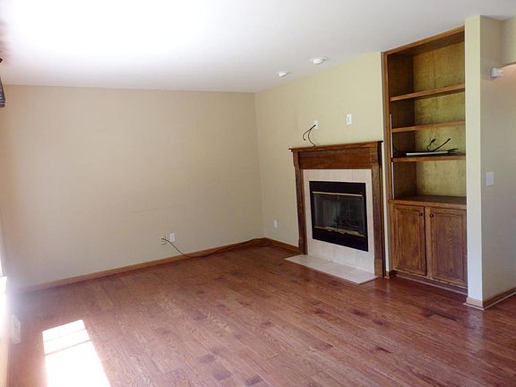2nd image of 1335 Edgewood Dr