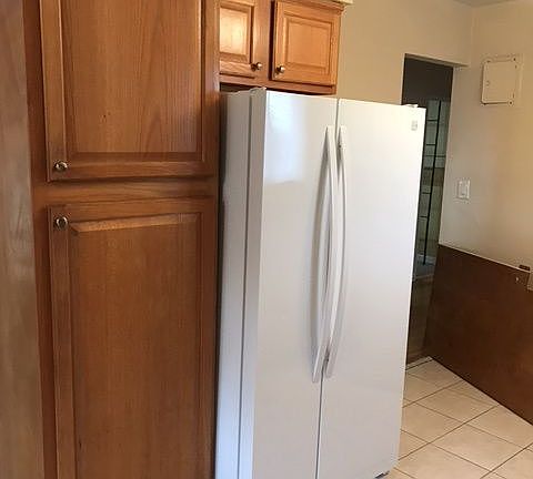 3rd image of 2541 21st St #2F