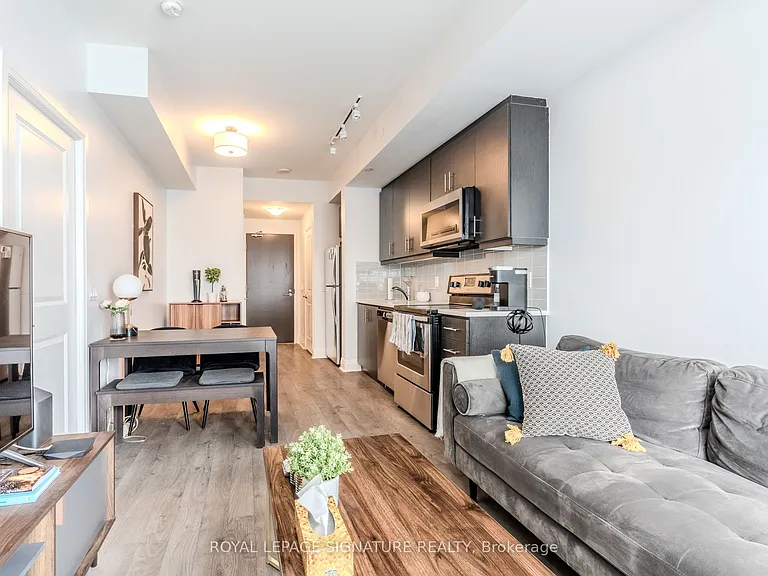 17 Zorra St #1911 — Photo 8