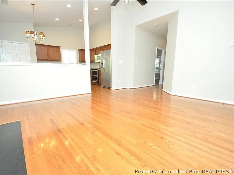 248 N Honey Springs Ave — Photo 15