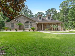 18 Pinewood Dr, Carolina Shor, NC 28467