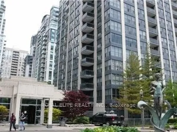 28 Hollywood Ave, Toronto, ON