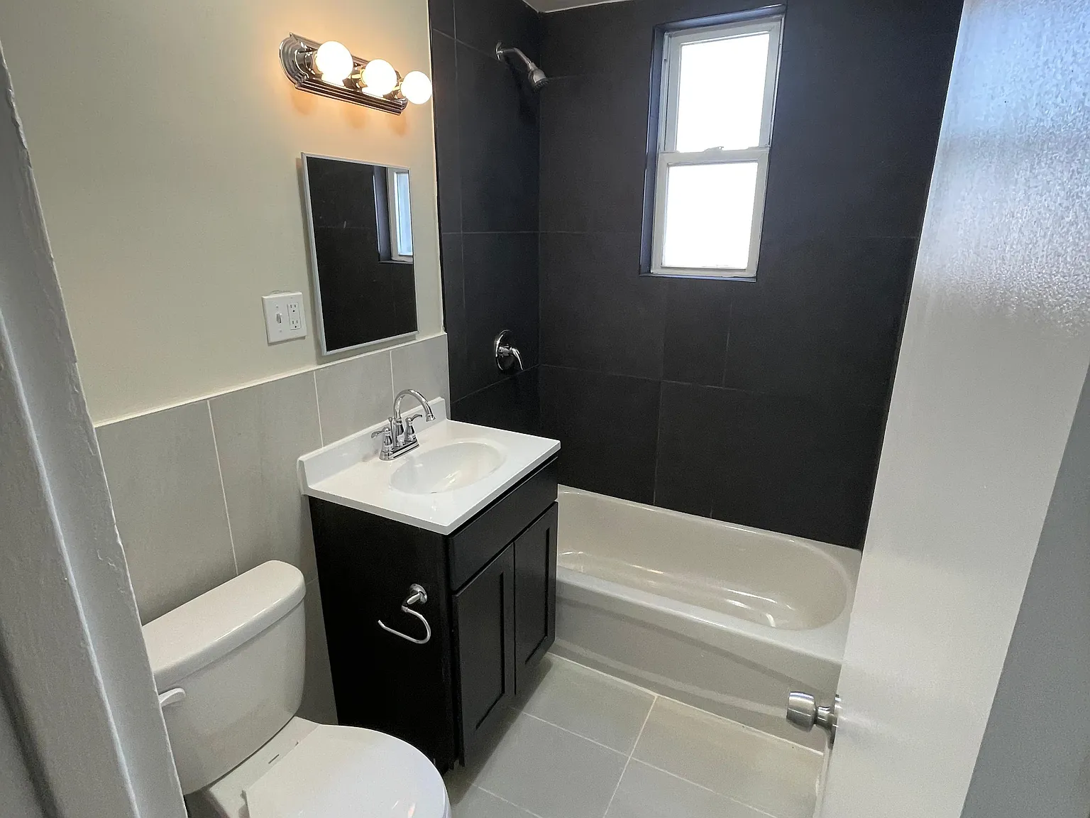 2 bed, $1,750 — Photo 2