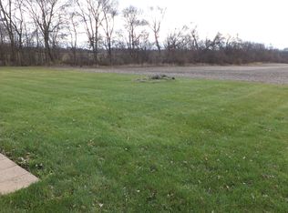 3737 Rotary Rd, Rockford, IL 61109