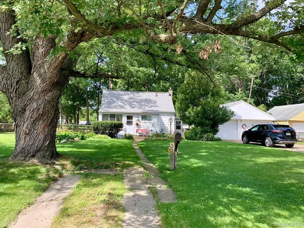 3131 Grayson St, Ferndale, MI 48220