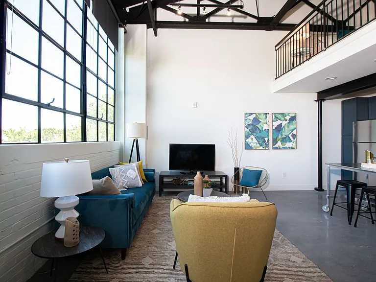 Kent Lofts — Photo 6