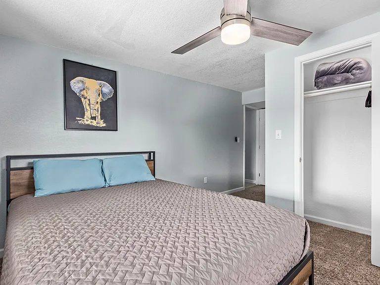 2031 E Orange St — Photo 25