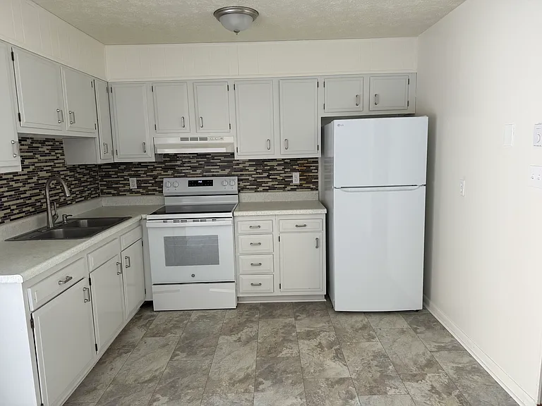 Eat-In Kitchen - Brand new appliances and flooring and paint!
