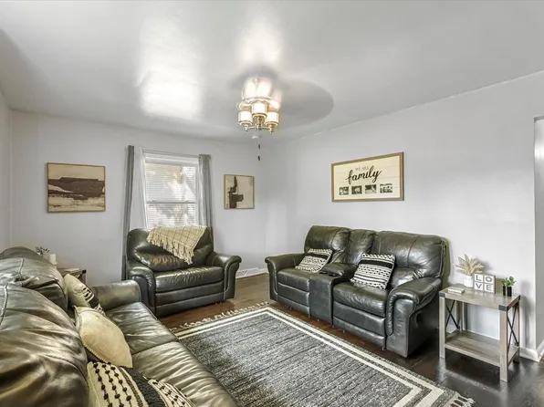 9424 West Orchard STREET, Milwaukee, WI 53214