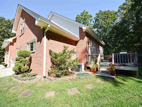 4th image of 412 Bridgewater Dr
