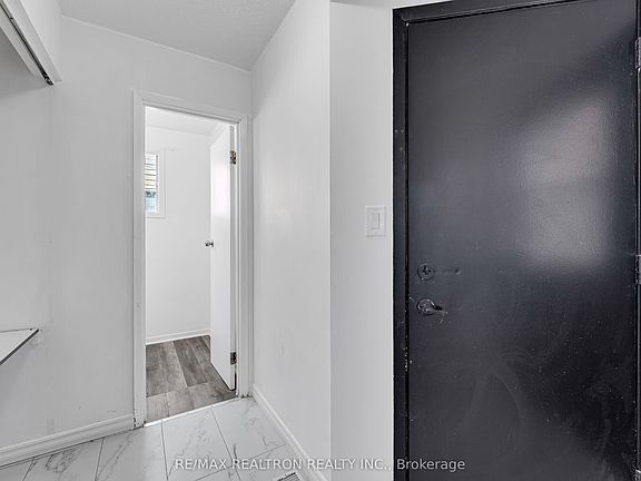 4th image of 709 Ridley Dr