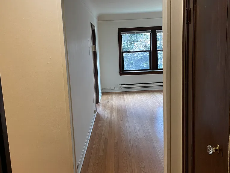The St. Ingbert Apartments — Photo 31
