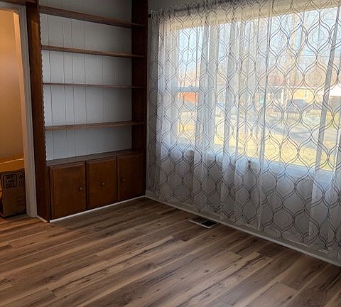 3rd image of 8206 Bost Ln