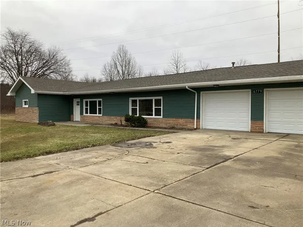 6779 W Market SW, Leavittsburg, OH 44430