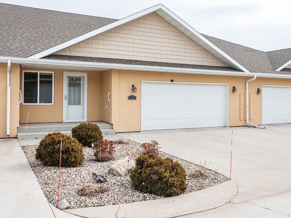 1st image of 3709 Calgary Ct