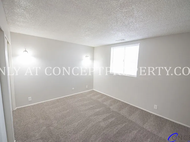 Foothill Terrace — Photo 85