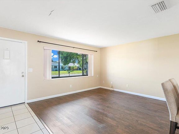 4th image of 940 Cristobal Dr