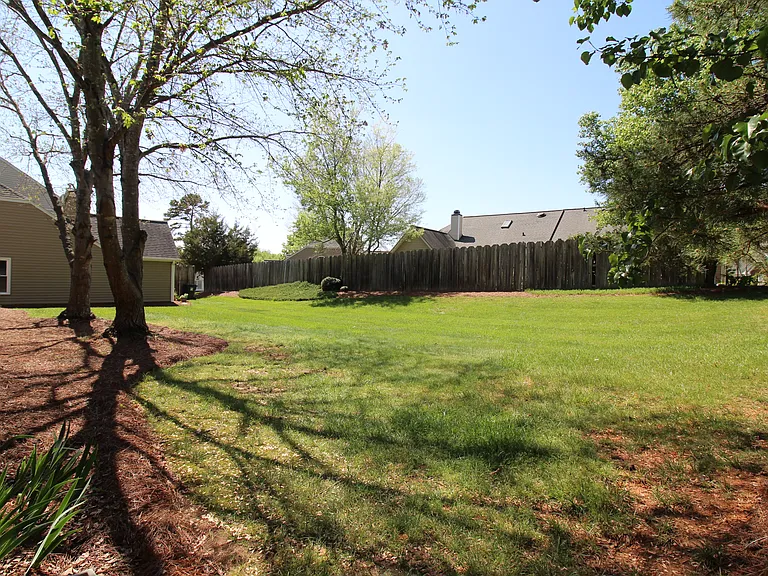 33 Cedar Knoll Dr — Photo 28